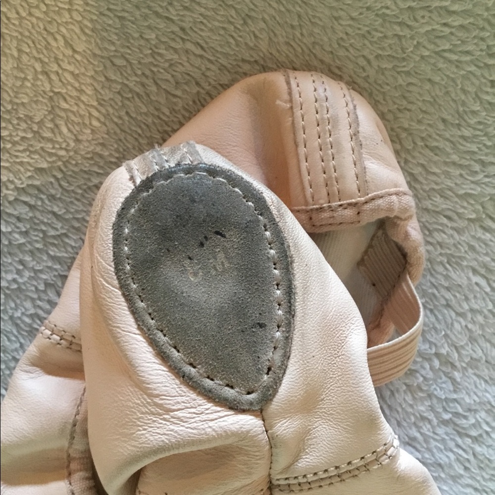 Block Ballet Shoes - Picture 2 of 2
